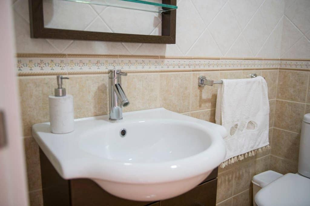 Precioso Apartamento Frente Al Mar サンタ・ポラ エクステリア 写真